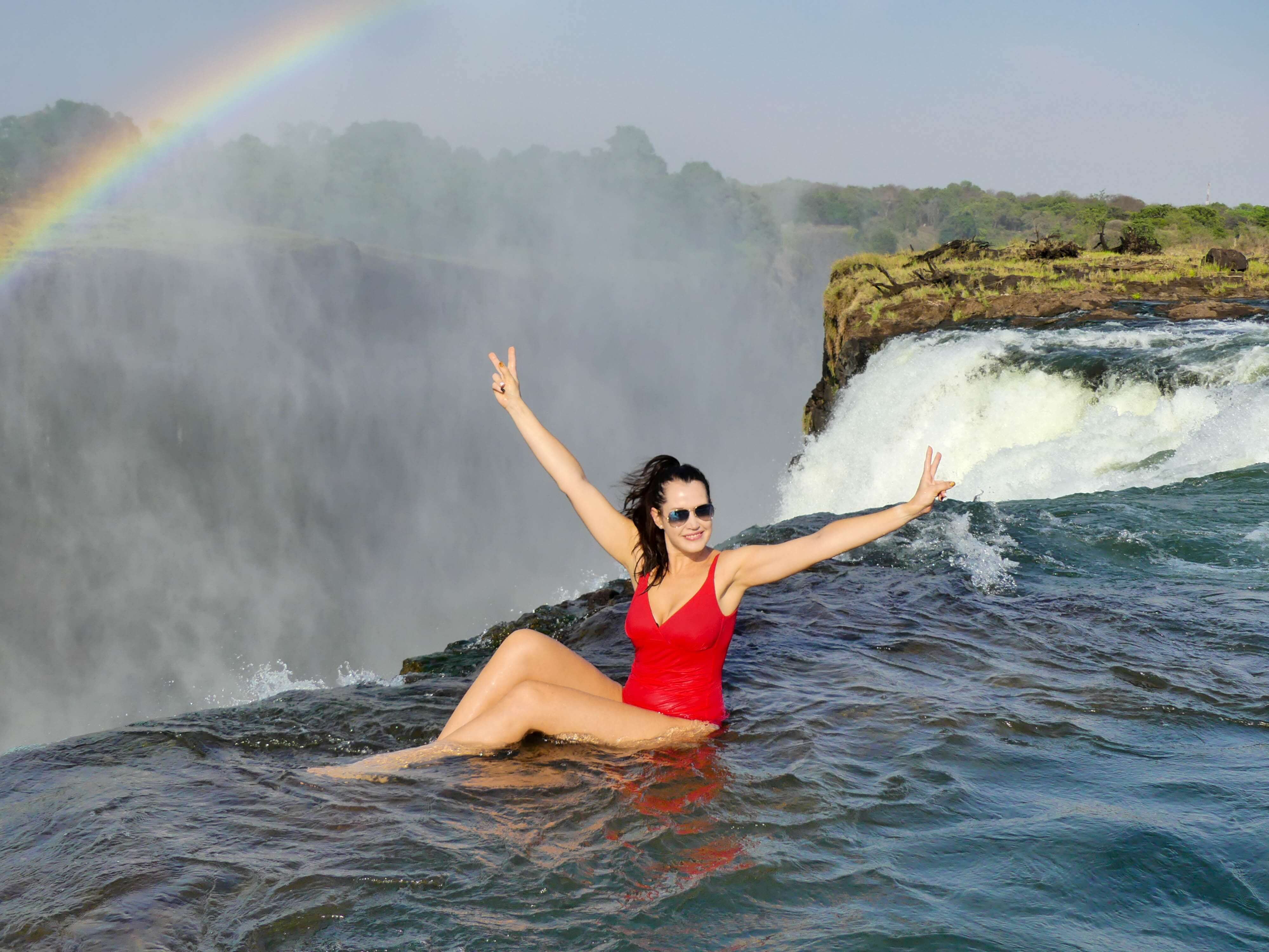 Devil's Pool in low water, red rock and spray